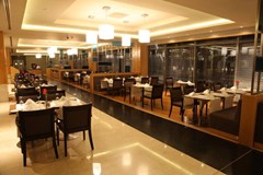 ISG Airport Hotel: Restaurant - photo 5