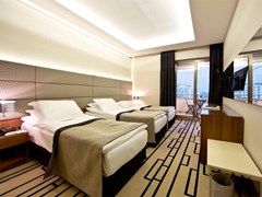 Cihangir Hotel: Room - photo 20