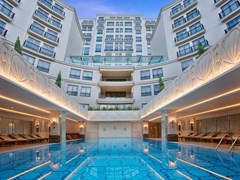 CVK Park Bosphorus Hotel Istanbul: Pool - photo 8