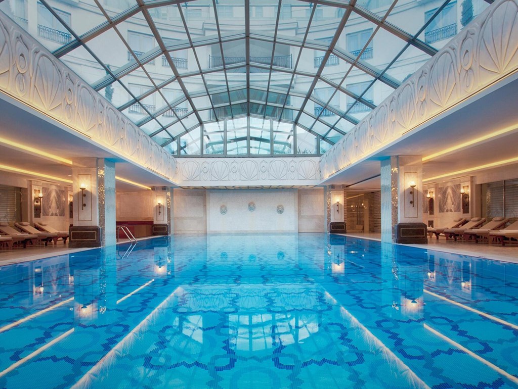 CVK Park Bosphorus Hotel Istanbul: Pool