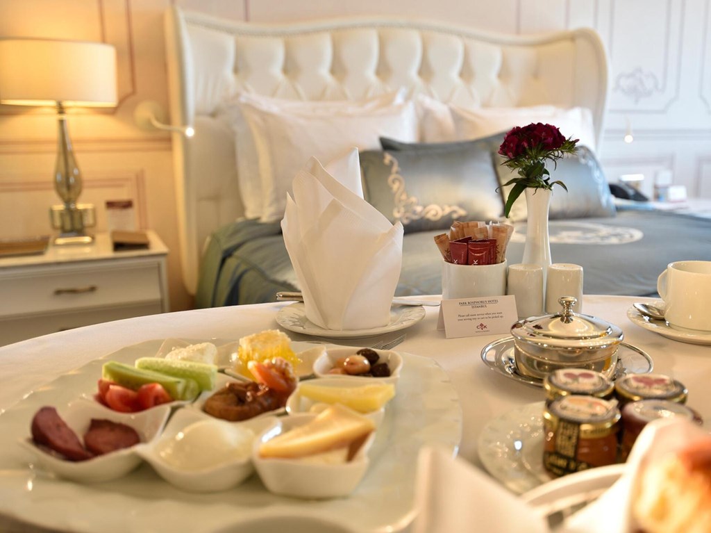 CVK Park Bosphorus Hotel Istanbul: Room SINGLE SUPERIOR SEA VIEW