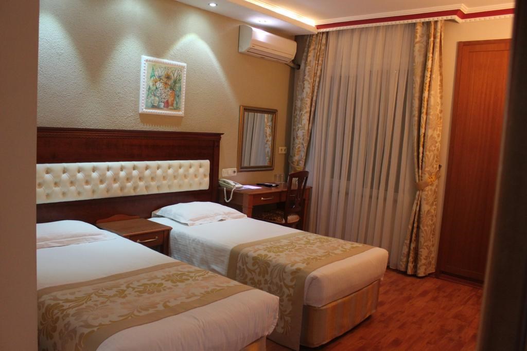 Asur Hotel: General view