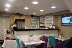 Diamond Royal Hotel: Bar - photo 2