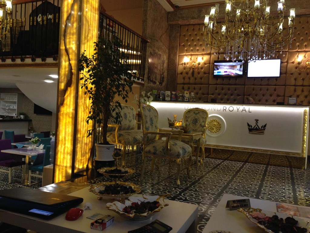 Diamond Royal Hotel: Lobby