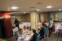 Diamond Royal Hotel: Restaurant - photo 22