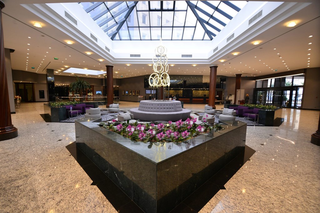 Grand Cevahir Hotel & Congress Centre: Lobby