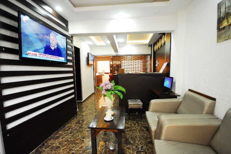 Comfort Hotel Taksim: Lobby