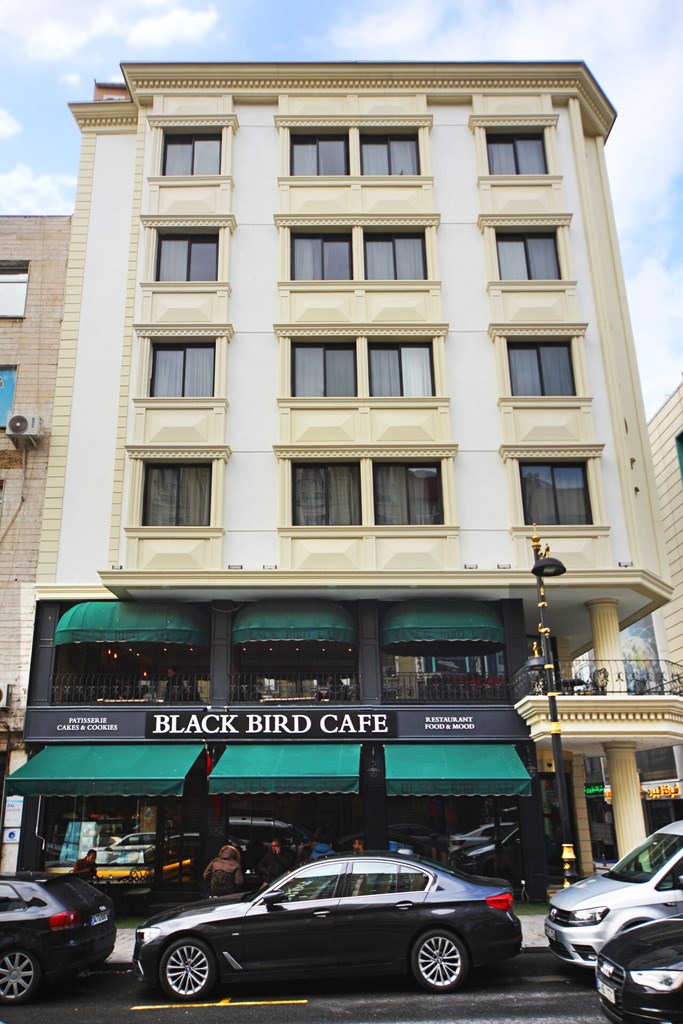 Black Bird Hotel: General view