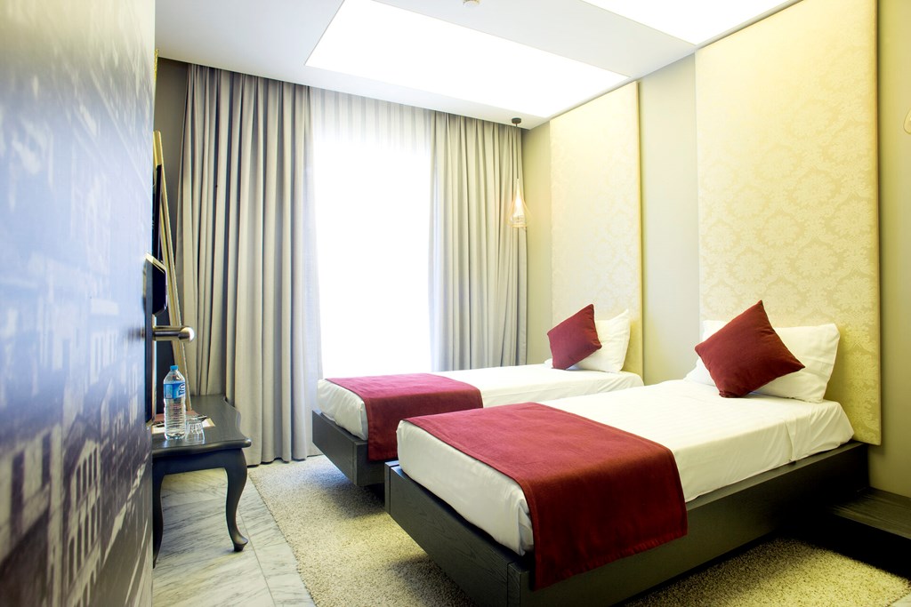 Nowy Efendi Hotel: Room FAMILY ROOM STANDARD