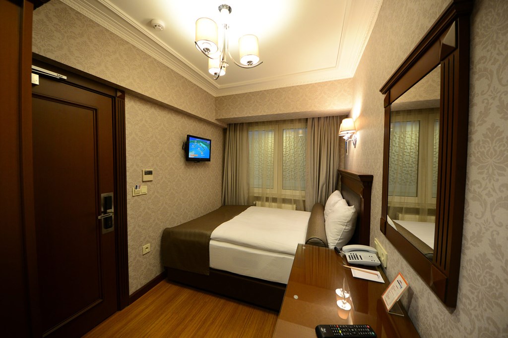 Grand Bazaar Hotel: Room DOUBLE ECONOMY