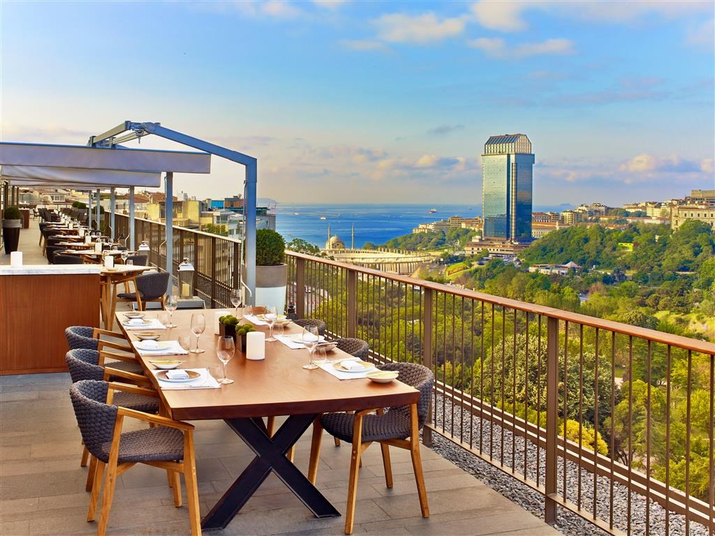 The St. Regis Istanbul: Restaurant