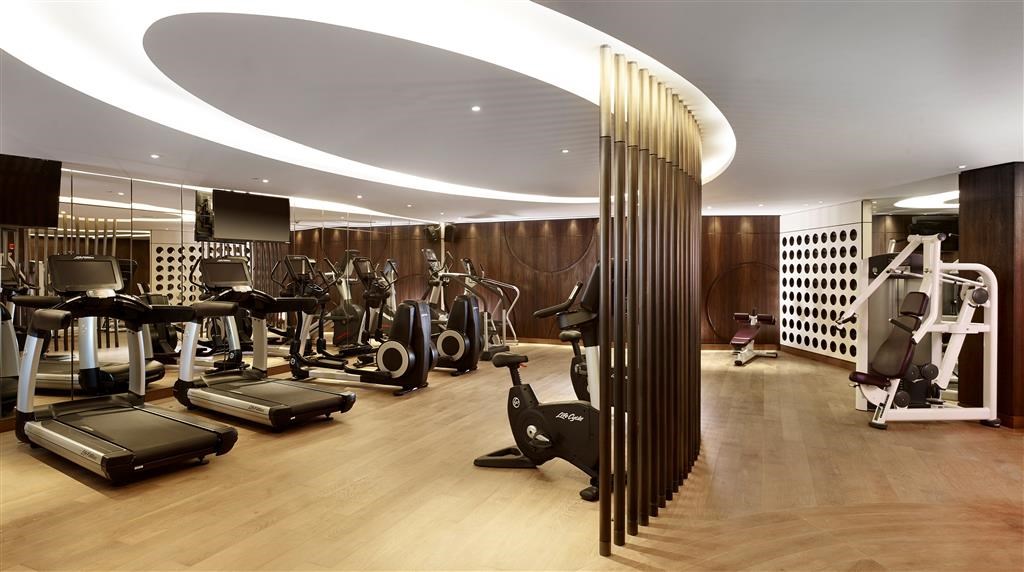 Hyatt Regency Istanbul, Atakoy: Sports and Entertainment