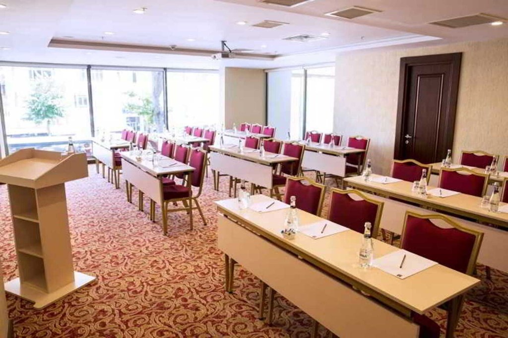 Grand Aras Hotel & Suites: Conferences