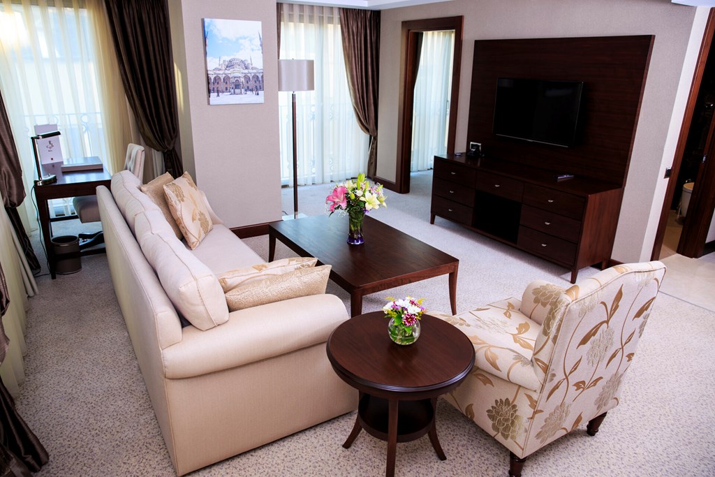 Grand Aras Hotel & Suites: Room SUITE TWO BEDROOMS