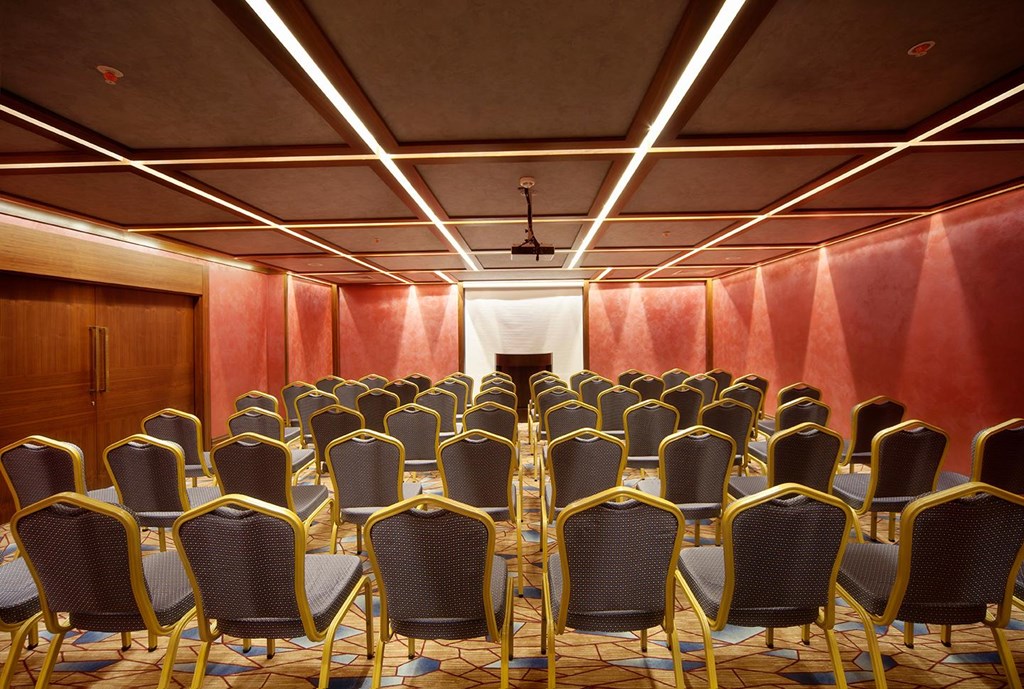 Grand Hotel De Pera: Conferences