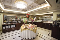 Halifaks Hotel: Restaurant - photo 14