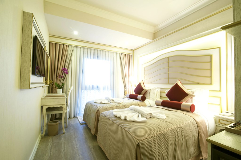 Halifaks Hotel: Room