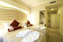 Halifaks Hotel: Room - photo 25