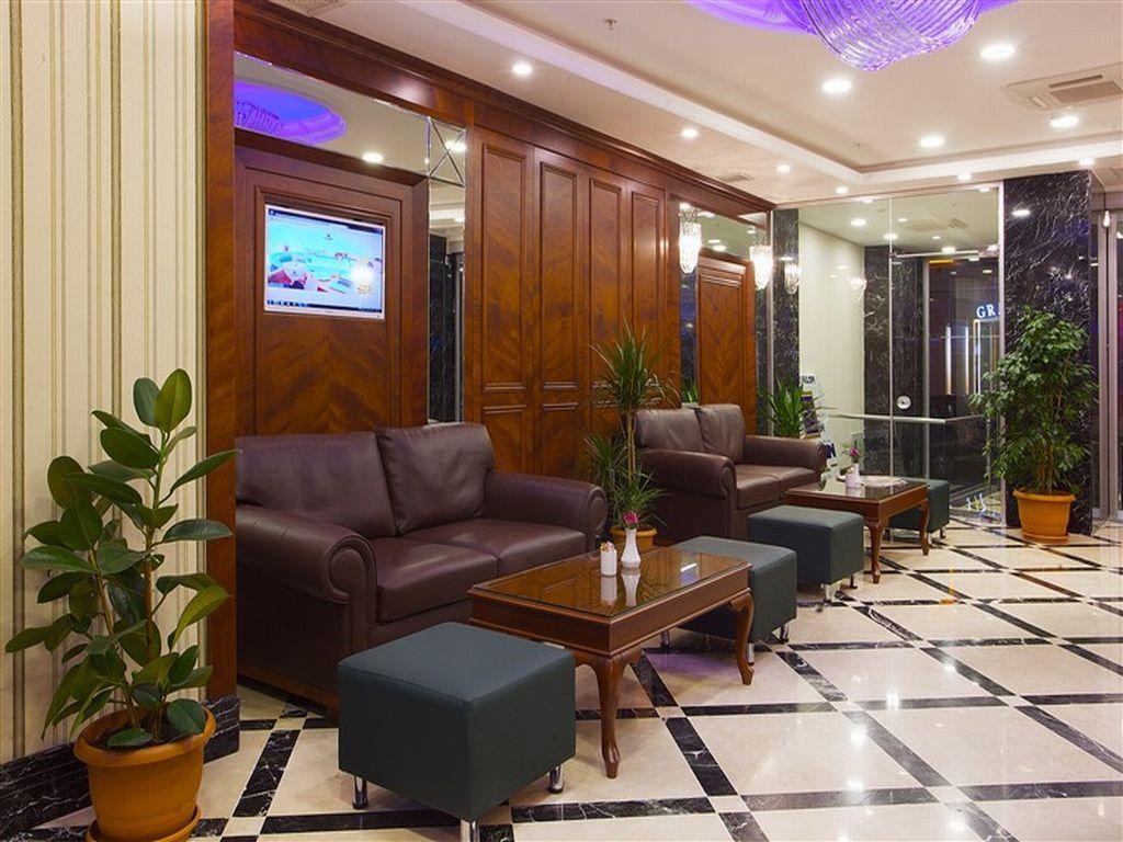 Alpinn Hotel: Lobby