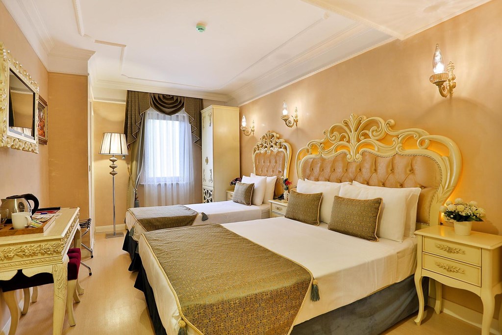 Edibe Sultan Hotel: Room TRIPLE STANDARD