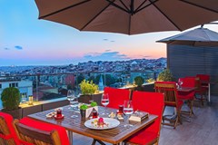Arts Hotel Istanbul Bosphorus: Terrace - photo 20