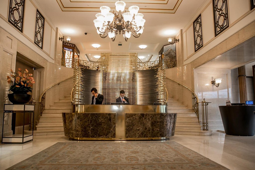 The Ritz Carlton Istanbul: Lobby