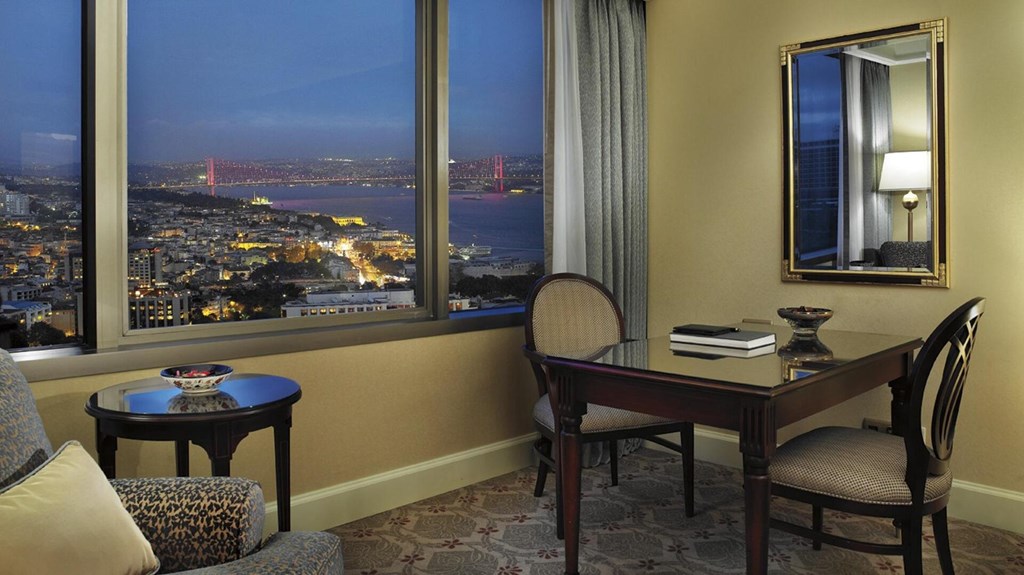 The Ritz Carlton Istanbul: Room DOUBLE DELUXE SIDE SEA VIEW