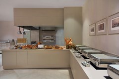 Lazzoni Hotel: Restaurant - photo 20