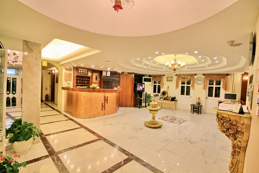 Historia Hotel Special Class: Lobby