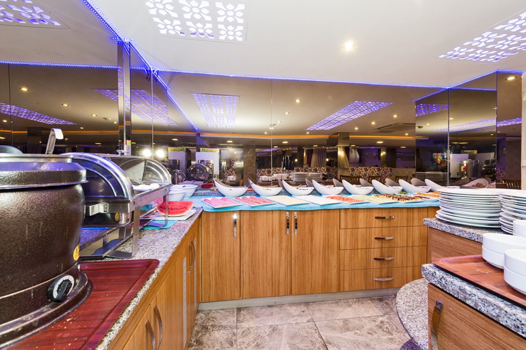 Grand Pamir Hotel: Restaurant