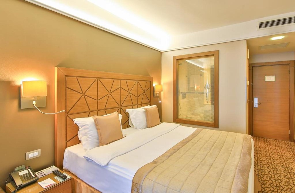 Ramada Istanbul Taksim: Room DOUBLE STANDARD