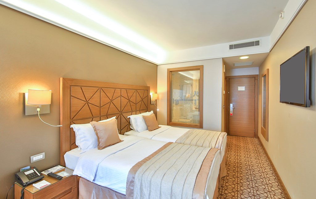 Ramada Istanbul Taksim: Room SINGLE STANDARD