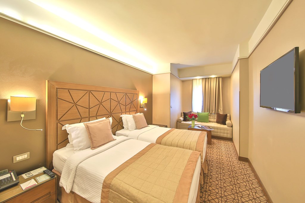 Ramada Istanbul Taksim: Room TWIN SUPERIOR