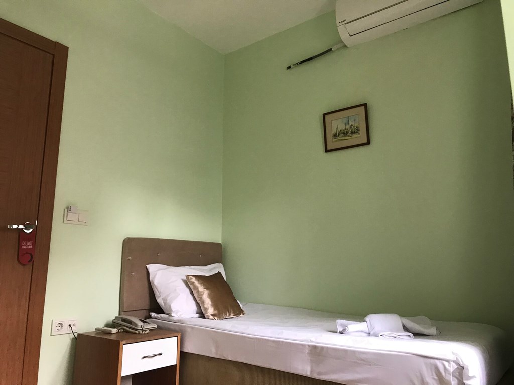 Historial Hotel: Room SINGLE WITH BALCONY