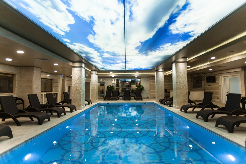 Miss Istanbul Hotel & Spa: Pool