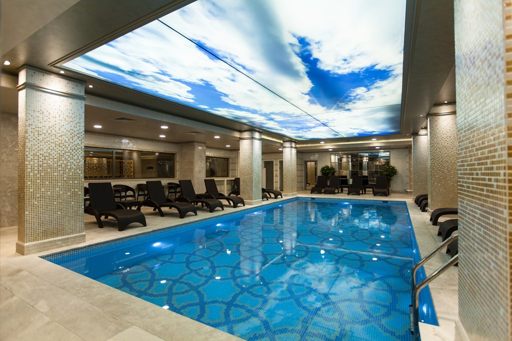 Miss Istanbul Hotel & Spa: Pool