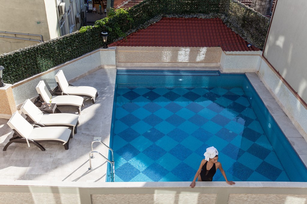 Miss Istanbul Hotel & Spa: Pool