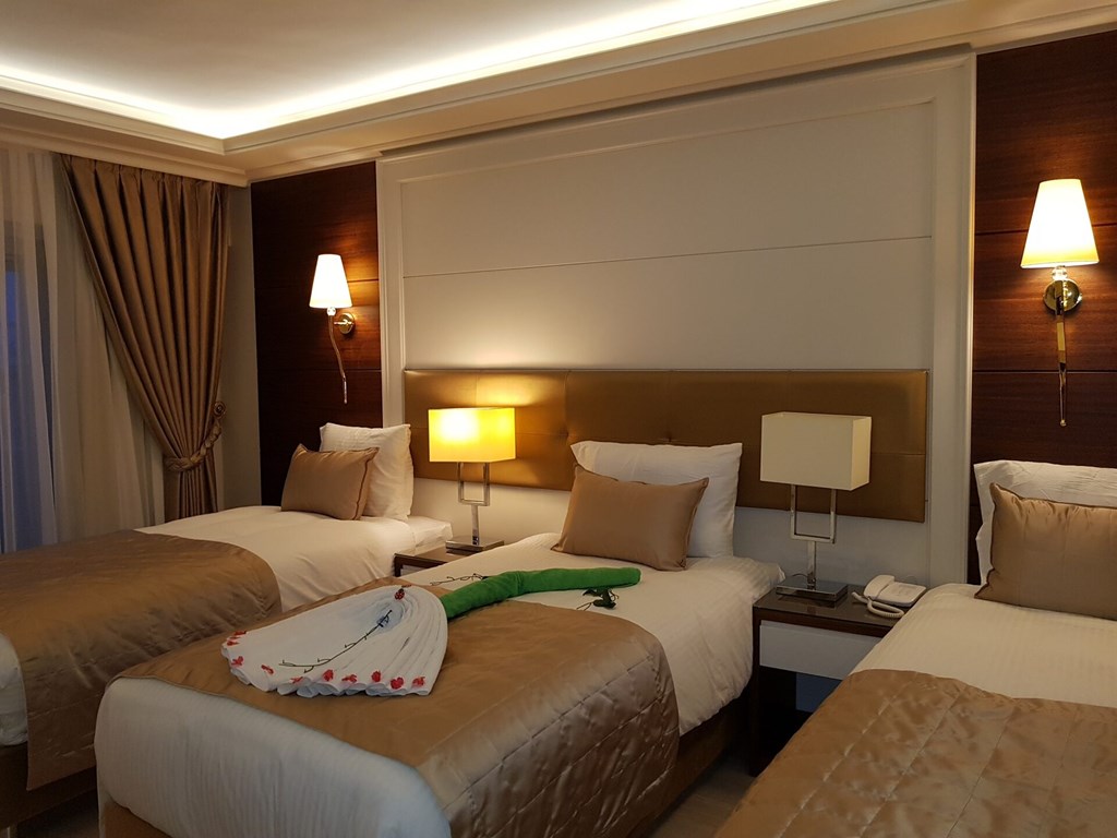 Grand Marcello Hotel: Room TRIPLE DELUXE