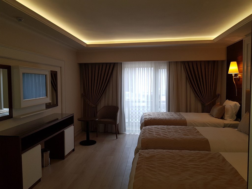 Grand Marcello Hotel: Room TRIPLE DELUXE