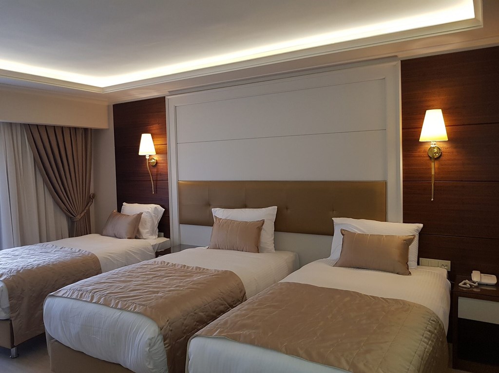 Grand Marcello Hotel: Room TRIPLE DELUXE