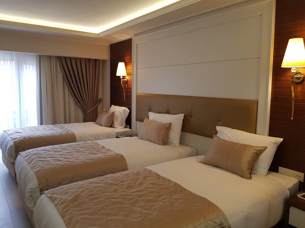 Grand Marcello Hotel: Room TRIPLE DELUXE