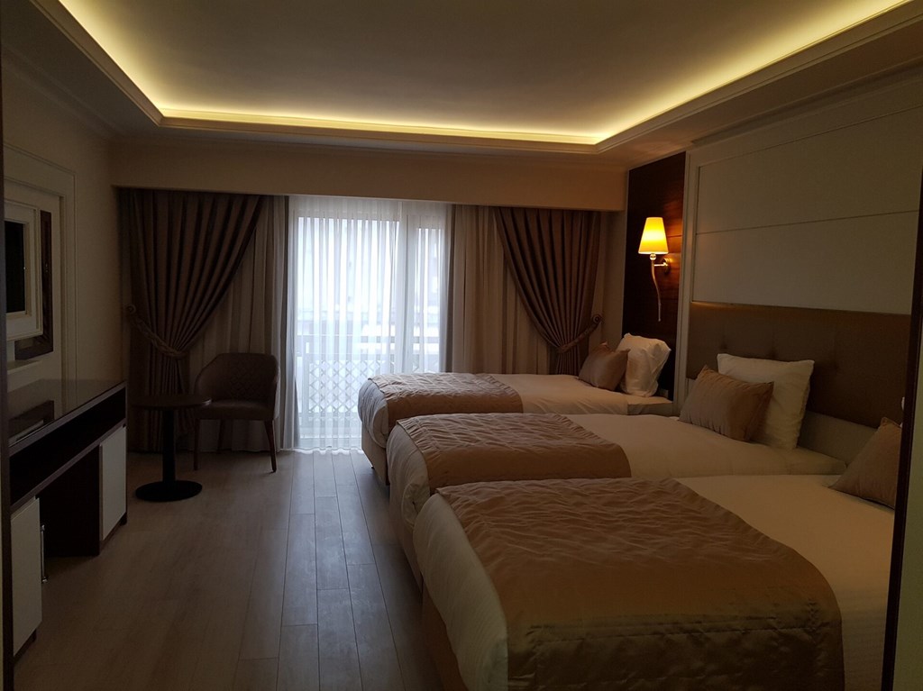 Grand Marcello Hotel: Room TRIPLE DELUXE