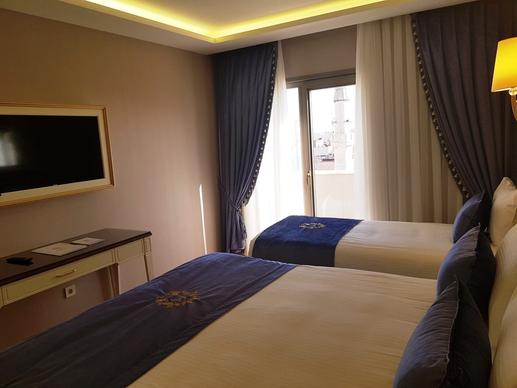 Grand Marcello Hotel: Room