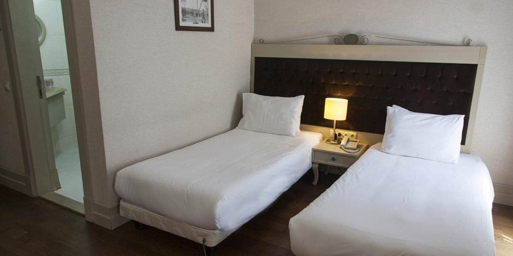 Faros Old City Hotel: Room TWIN STANDARD