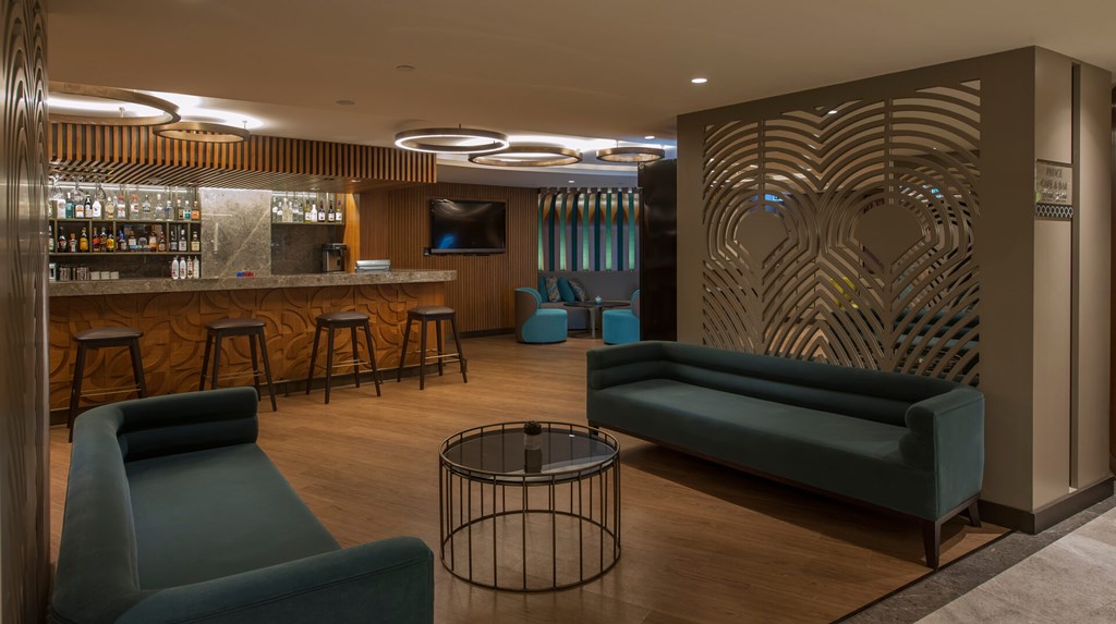 Doubletree By Hilton Istanbul Sirkeci: Bar