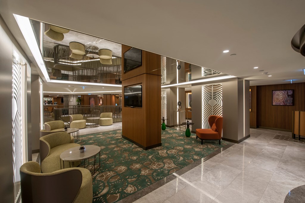 Doubletree By Hilton Istanbul Sirkeci: Lobby