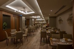 Doubletree By Hilton Istanbul Sirkeci: Restaurant - photo 58