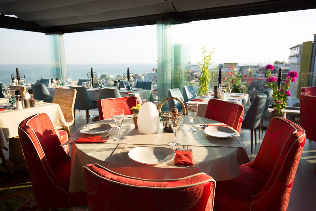 Tria Special Hotel Istanbul: Restaurant