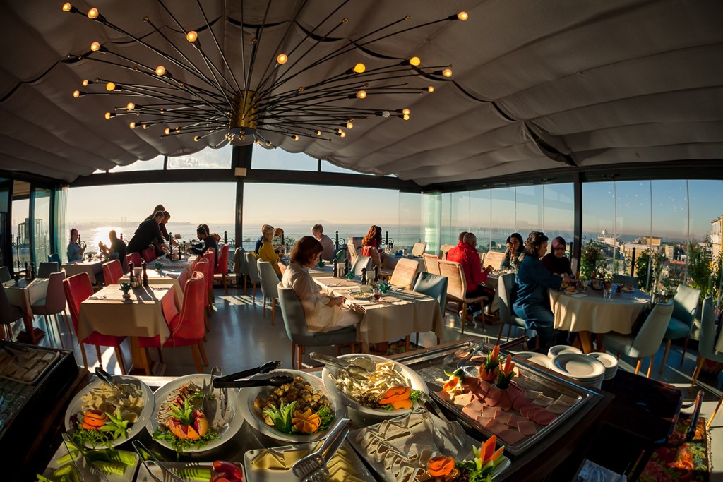 Tria Special Hotel Istanbul: Restaurant