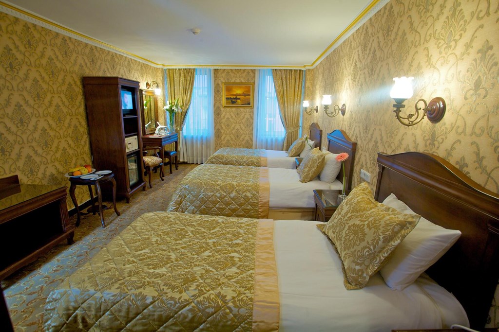 Istanbul Assos: Room TRIPLE STANDARD